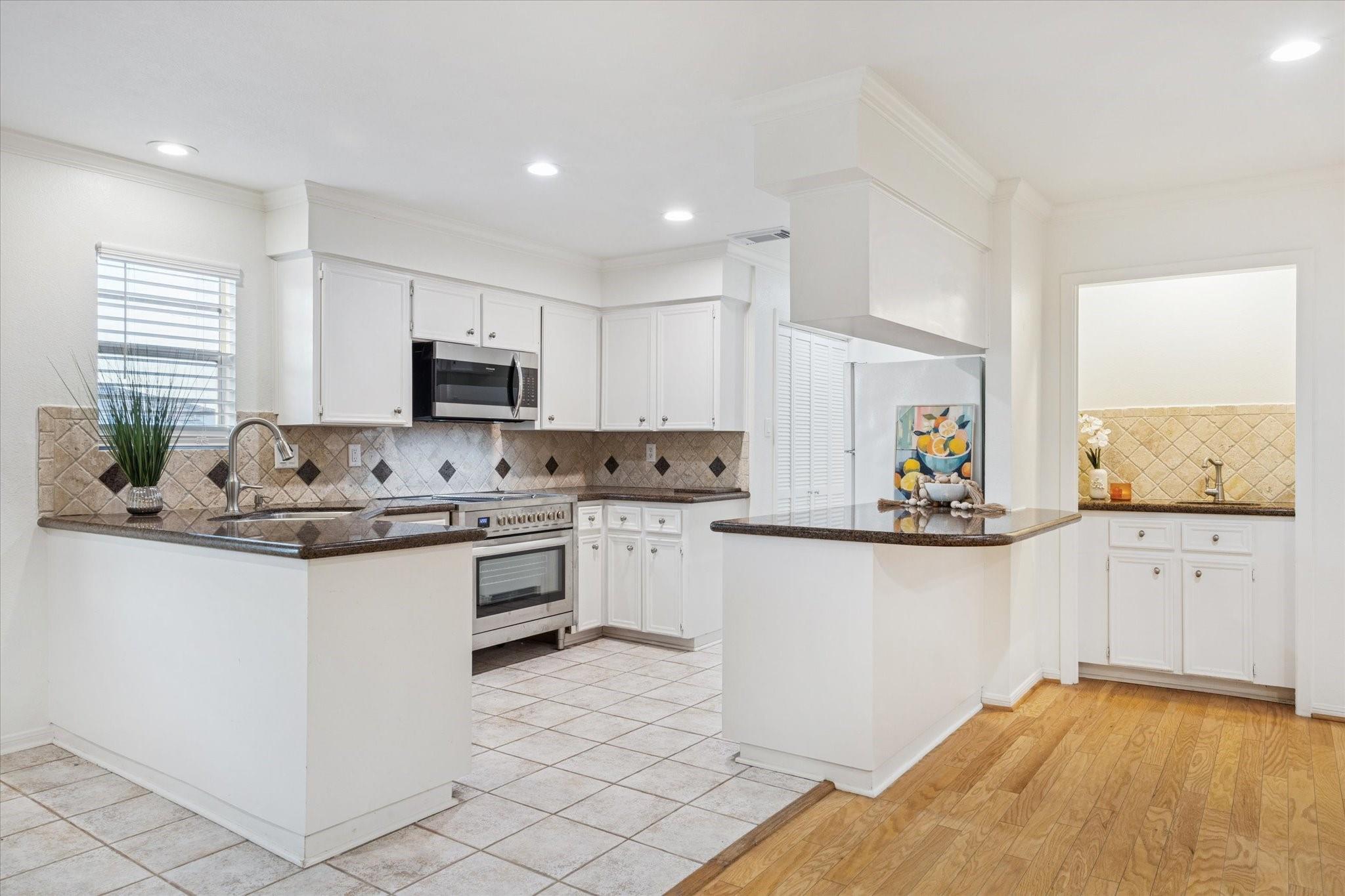 1526 Bay Meadows Drive