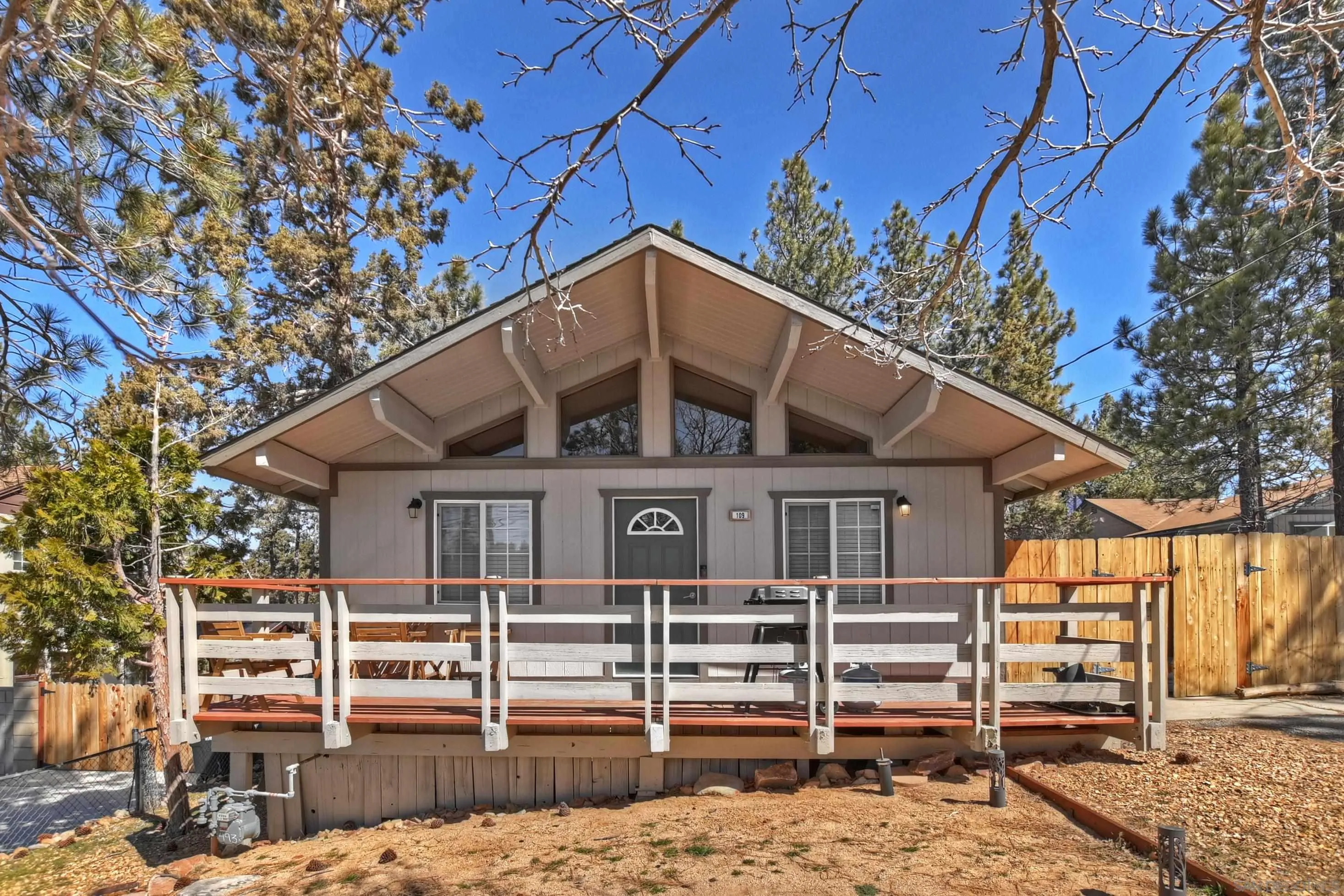 109 E Country Club Boulevard