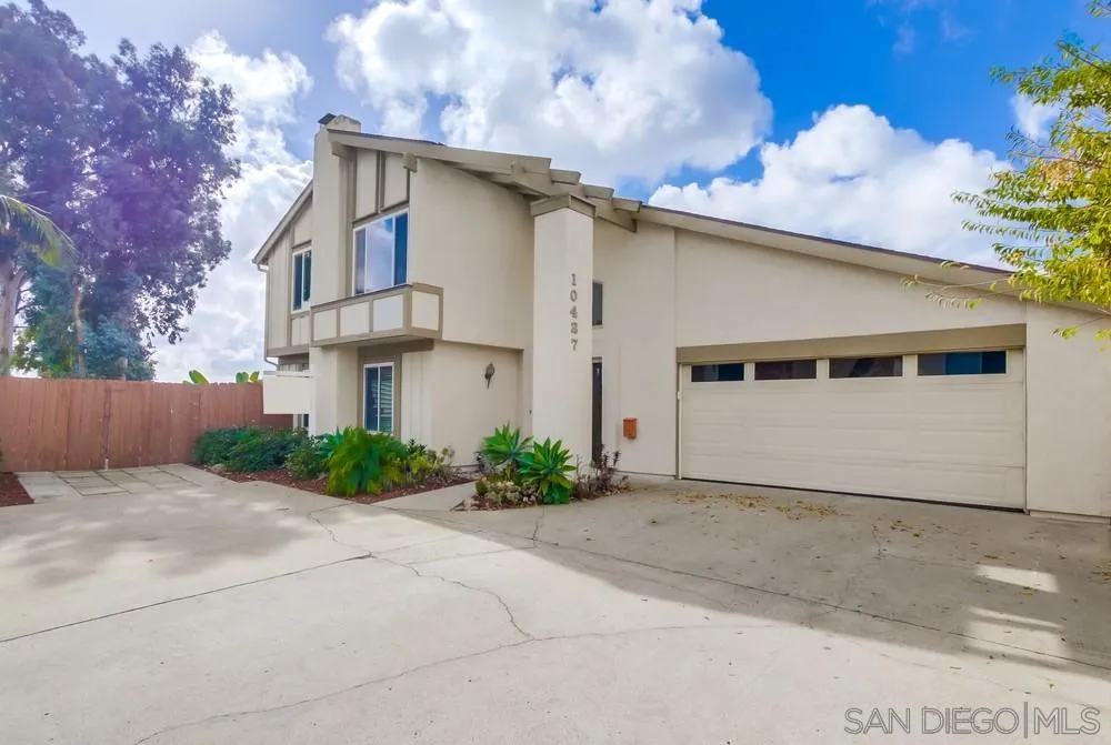 10427 La Morada Dr