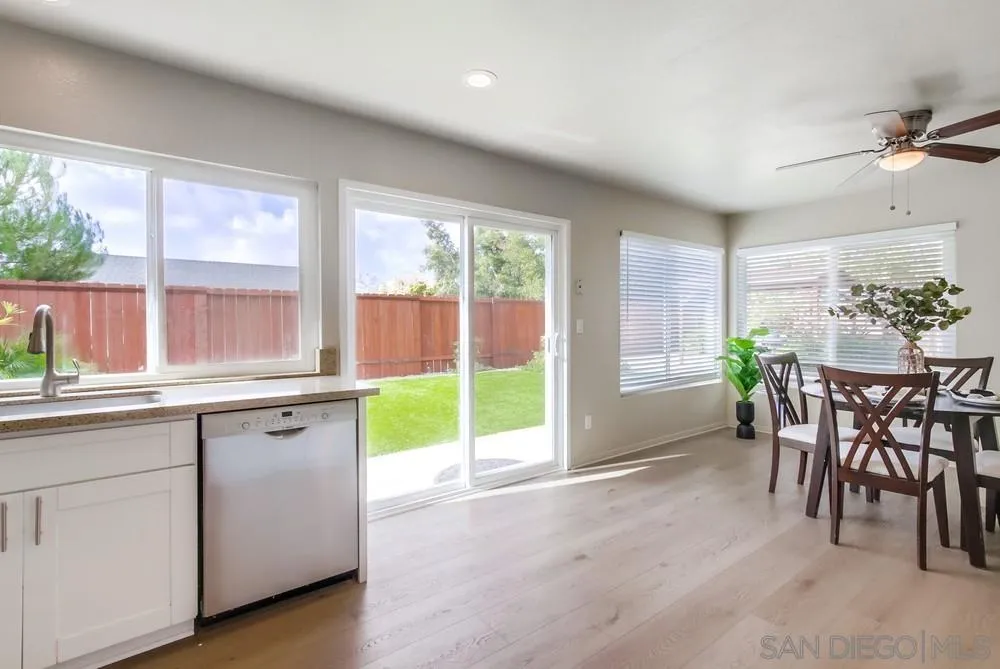 10427 La Morada Dr