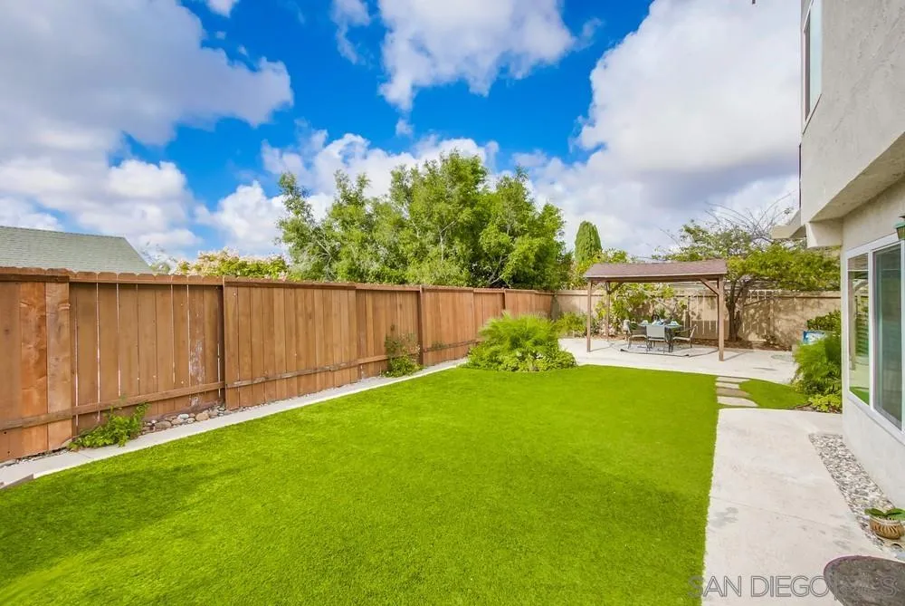 10427 La Morada Dr