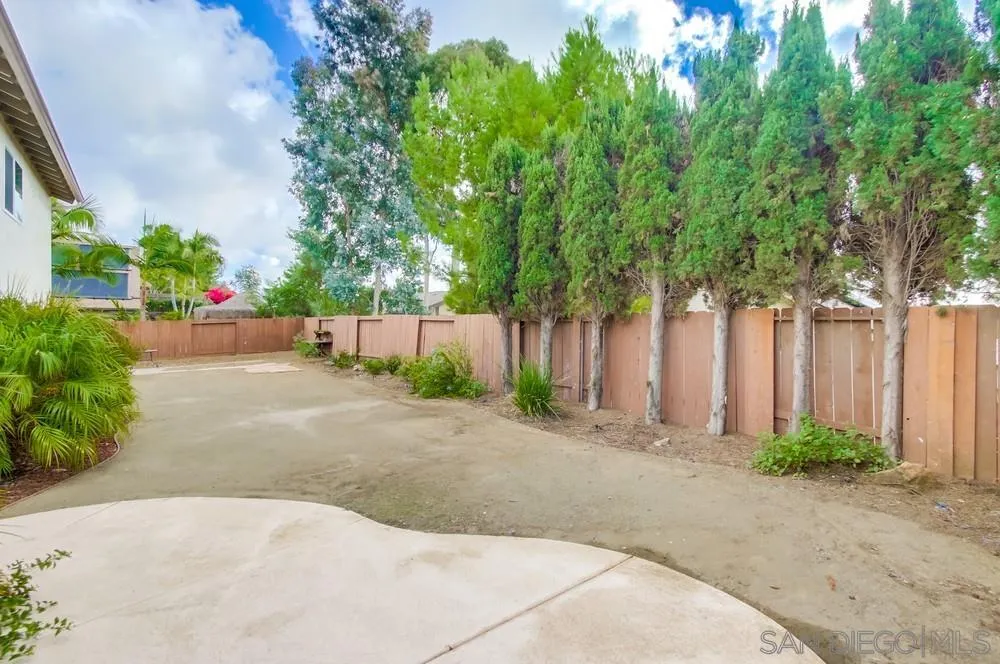10427 La Morada Dr