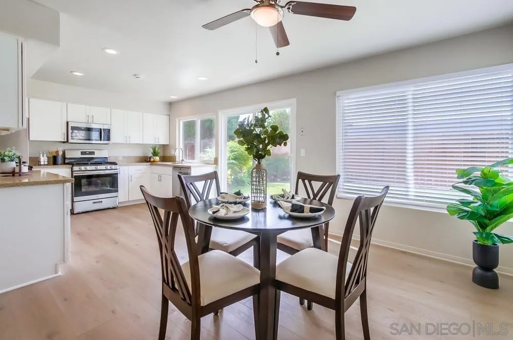 10427 La Morada Dr