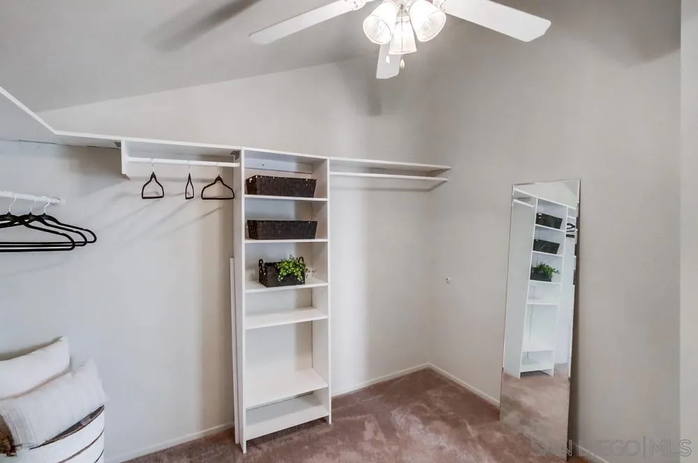 10427 La Morada Dr