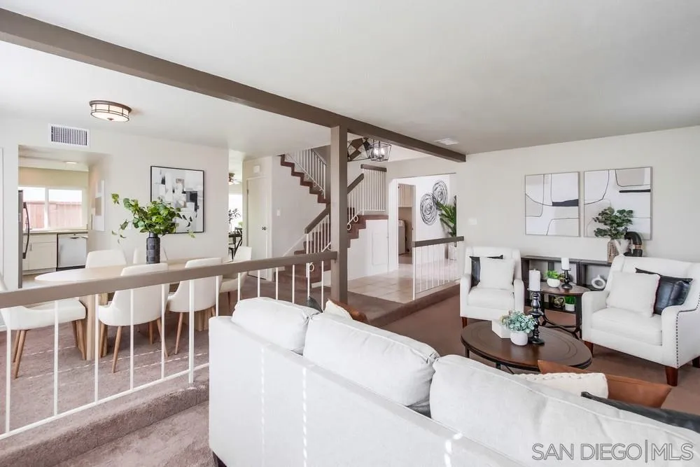 10427 La Morada Dr