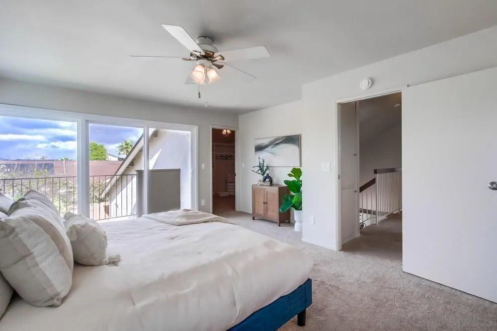 10427 La Morada Dr