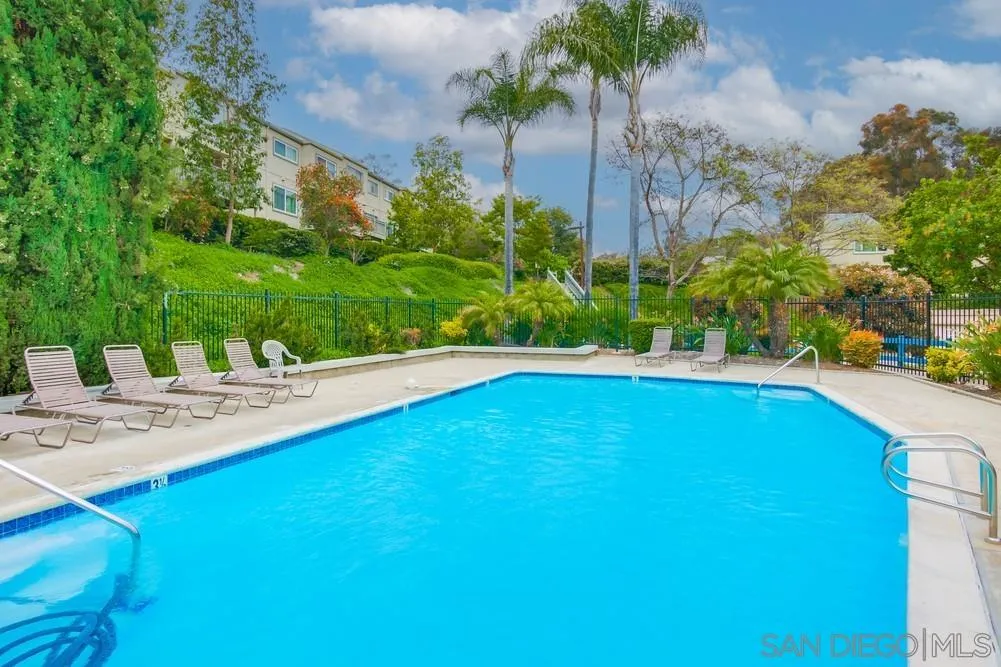 10565 Caminito Basswood