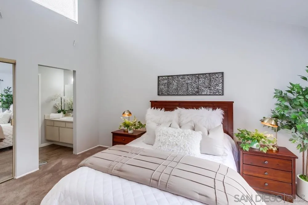 10565 Caminito Basswood