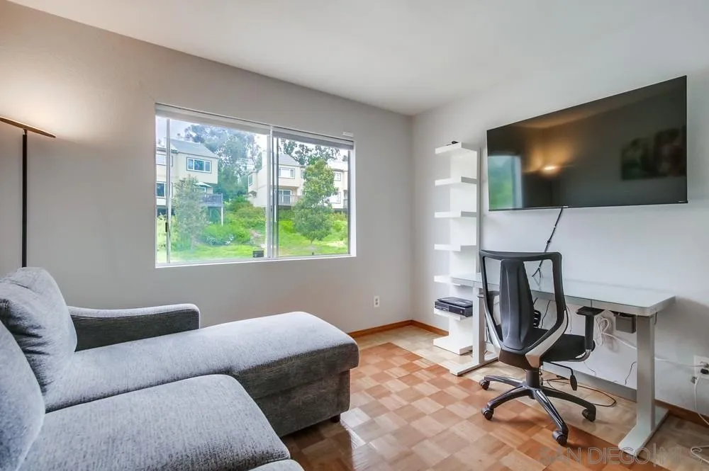 10565 Caminito Basswood