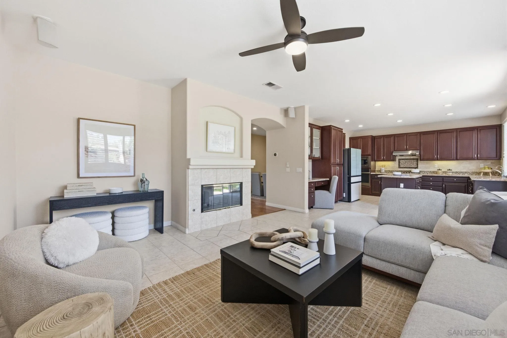 11478 Swan Lake