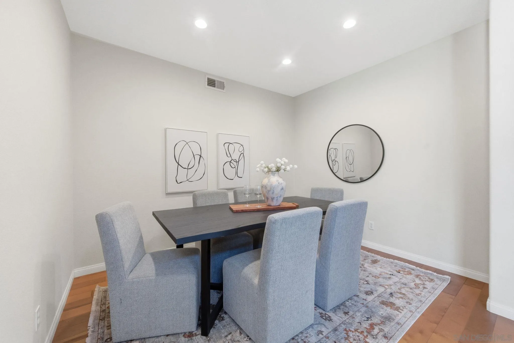11478 Swan Lake