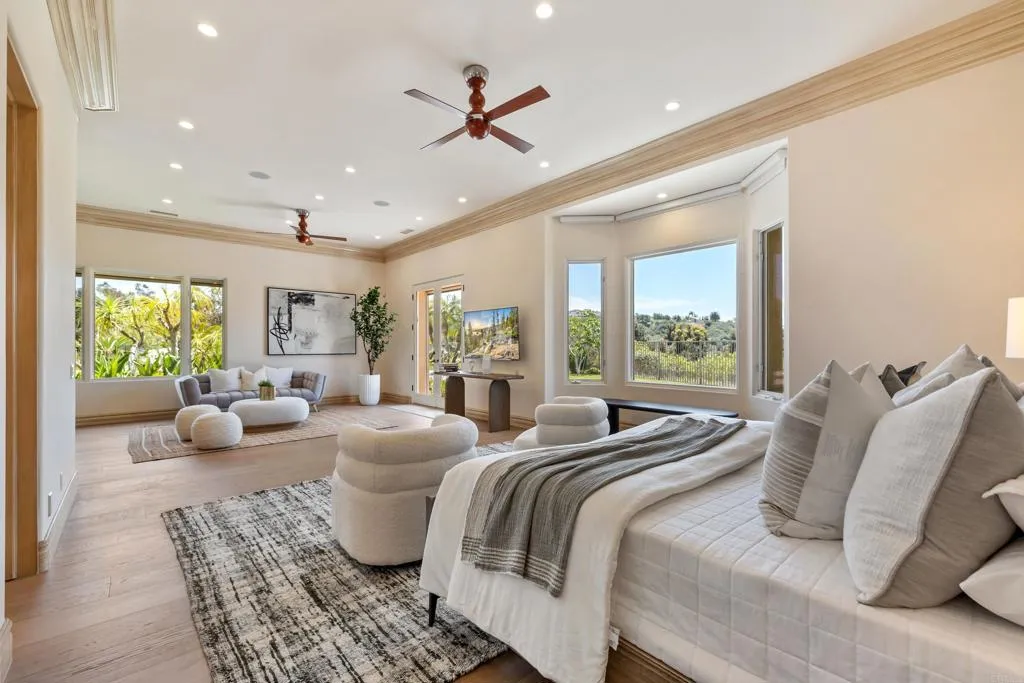 5106 Meadows Del Mar