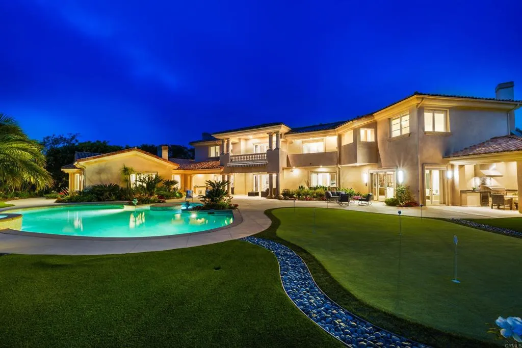 5106 Meadows Del Mar