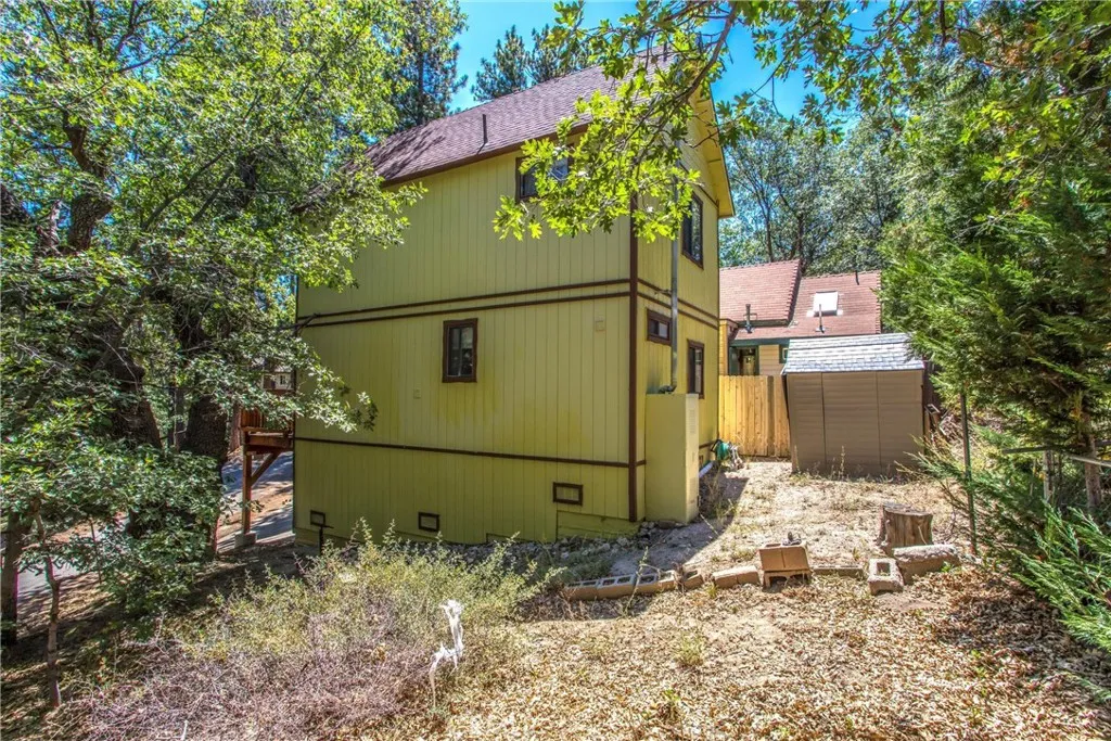 2350 Birch Dr