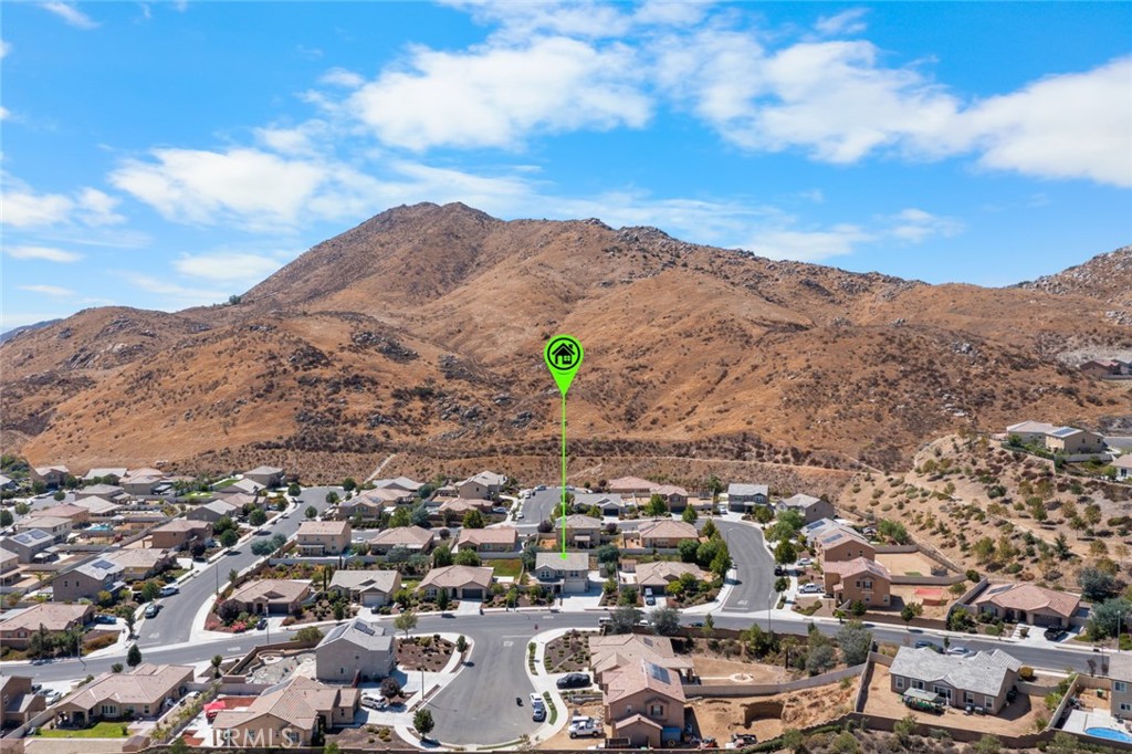 3832 Mulberry Street