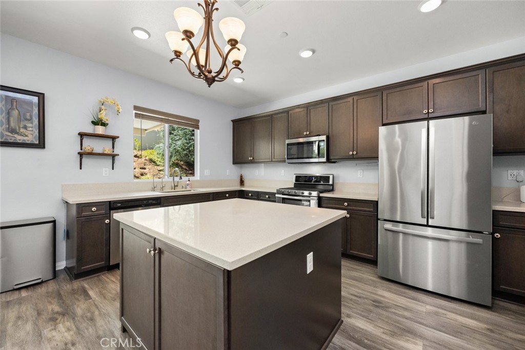 3832 Mulberry Street