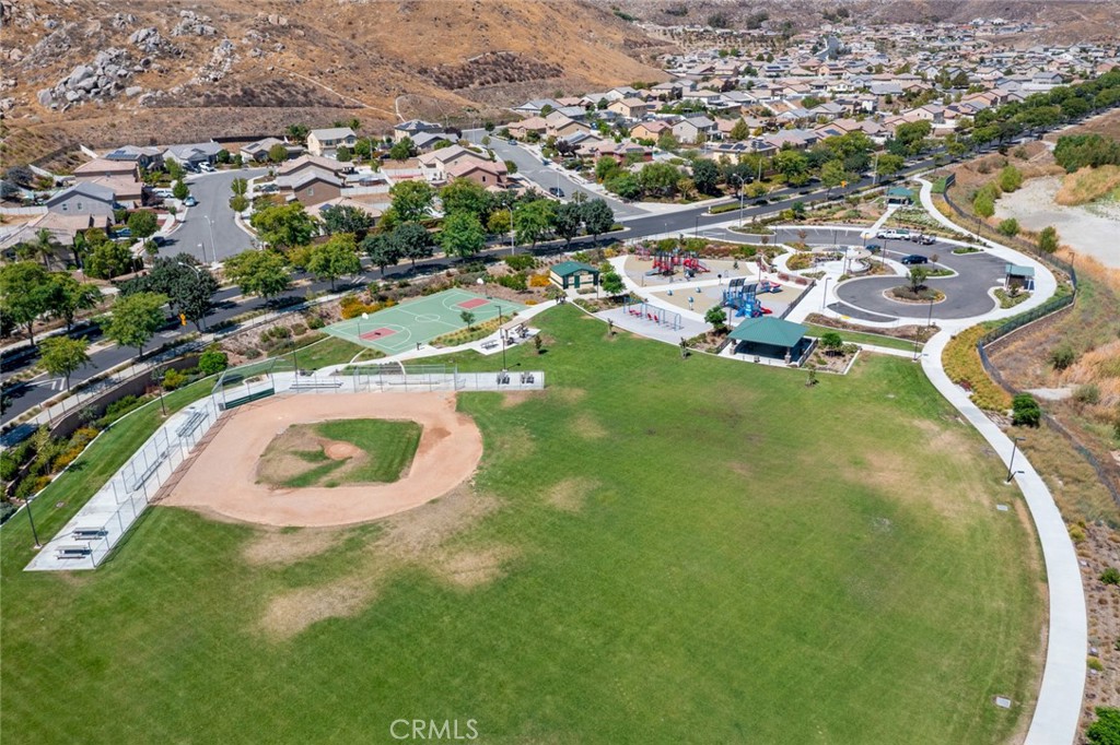 3832 Mulberry Street