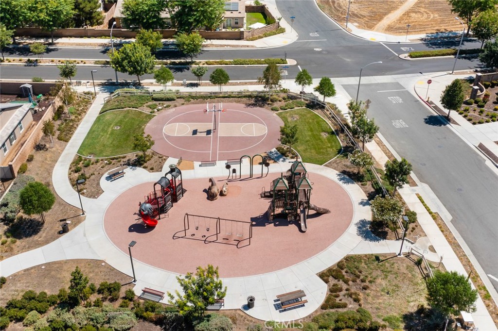 3832 Mulberry Street