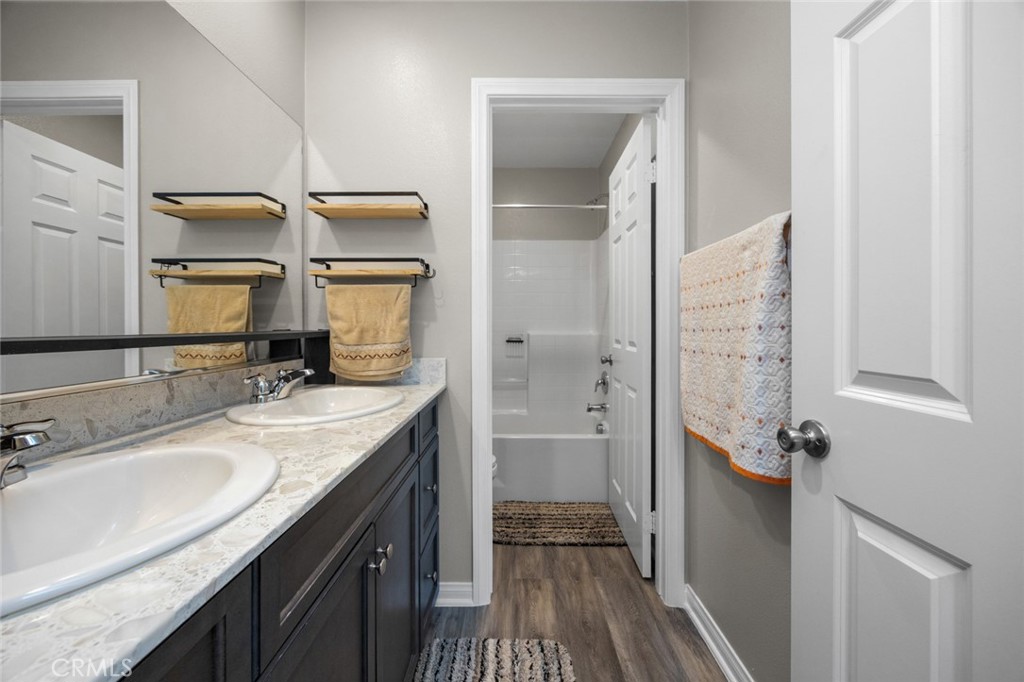 3832 Mulberry Street