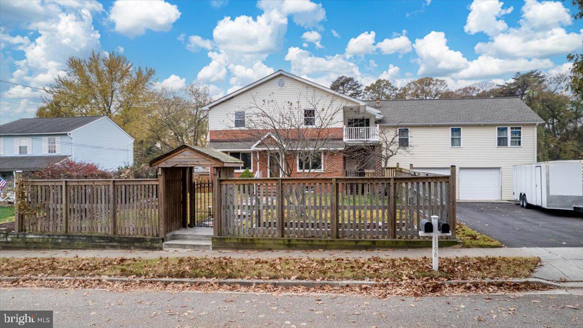 1198 HUNTER ROAD