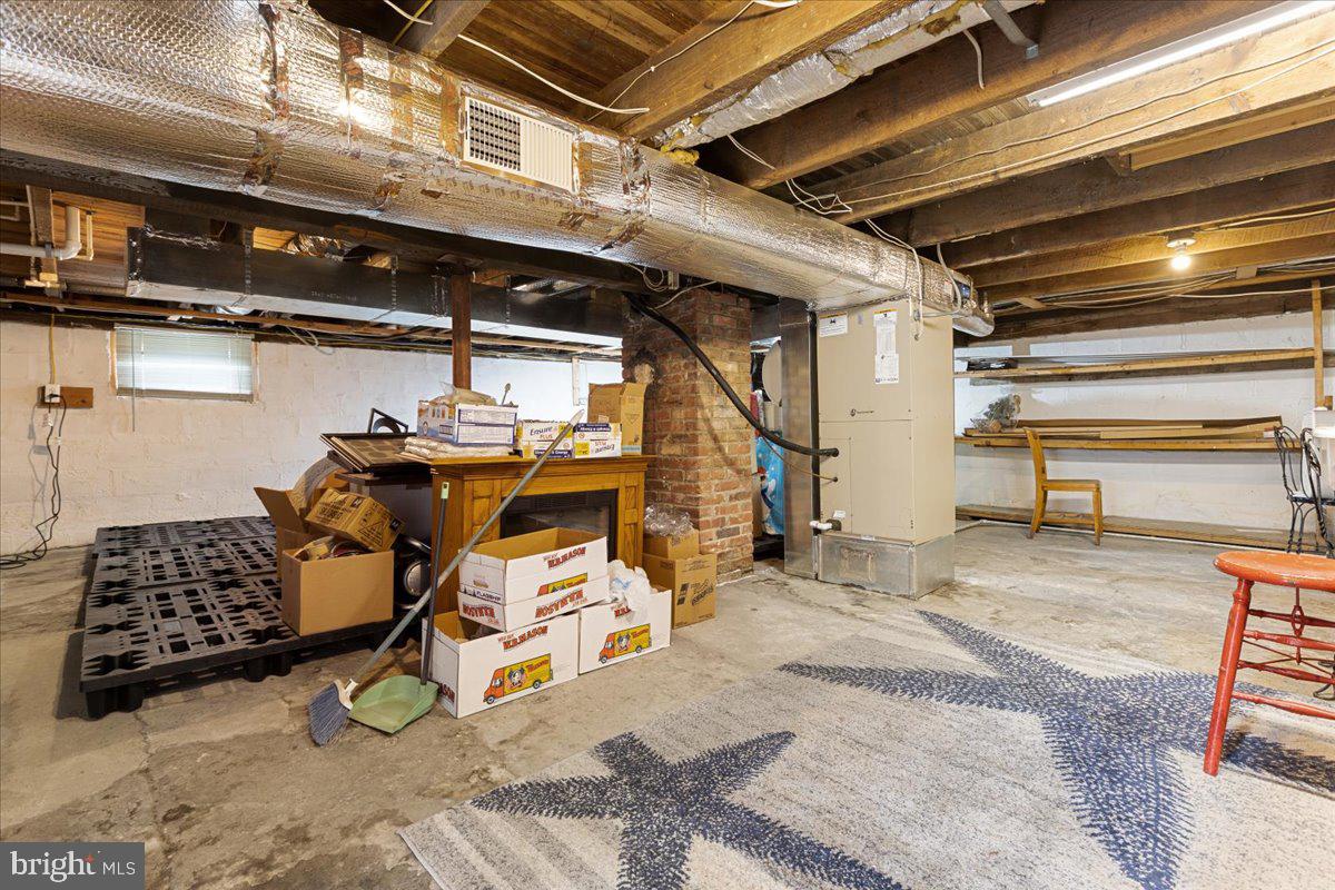 7741 OUTING AVENUE