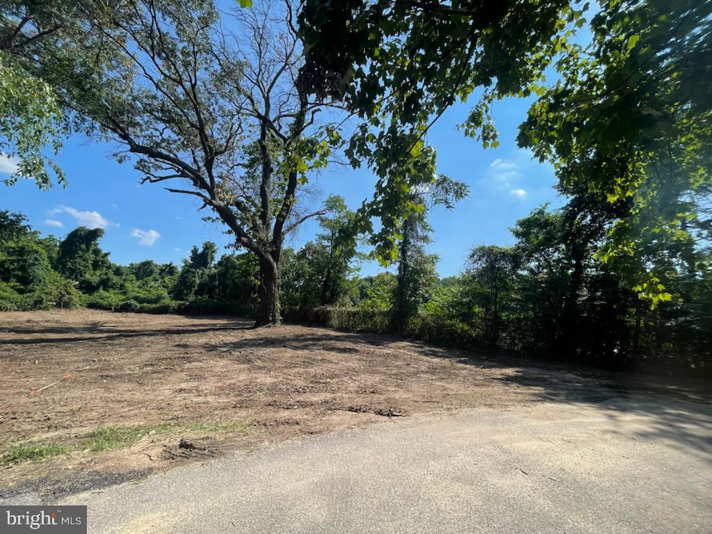 7348 DOTSON LANE