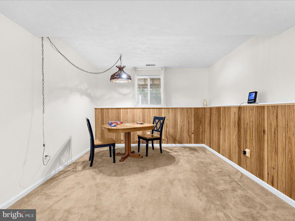 2933 GOLDEN FLEECE DRIVE