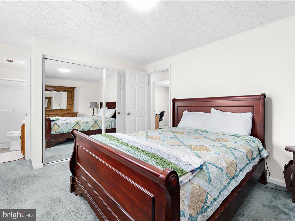 2933 GOLDEN FLEECE DRIVE