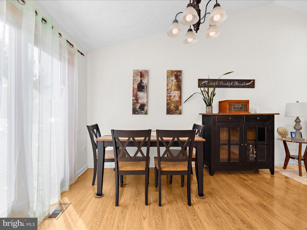 2933 GOLDEN FLEECE DRIVE