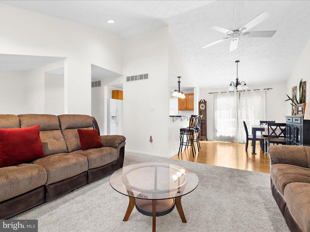 2933 GOLDEN FLEECE DRIVE