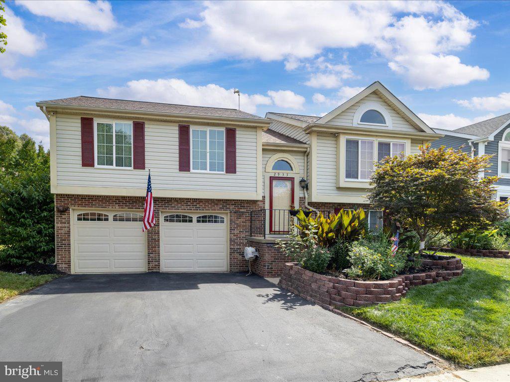 2933 GOLDEN FLEECE DRIVE
