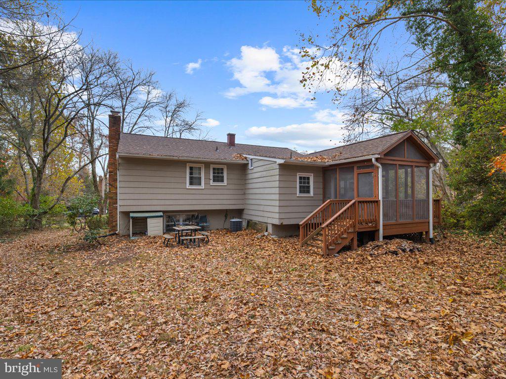 442 CLOVERDALE CIRCLE