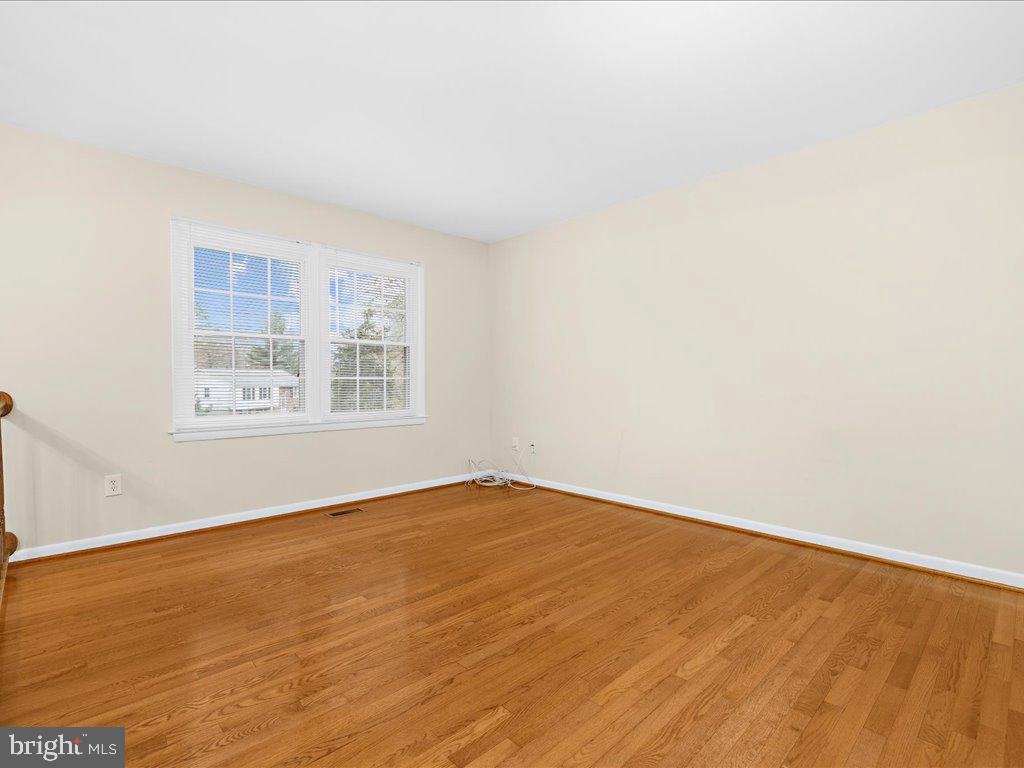 442 CLOVERDALE CIRCLE