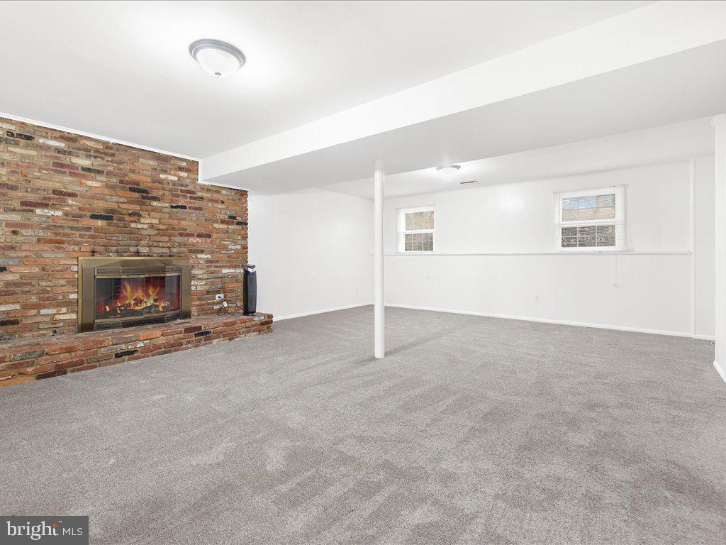 442 CLOVERDALE CIRCLE