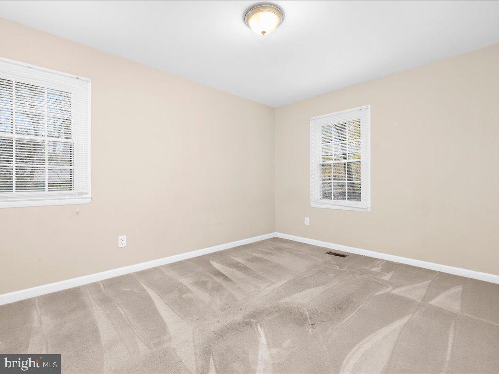 442 CLOVERDALE CIRCLE