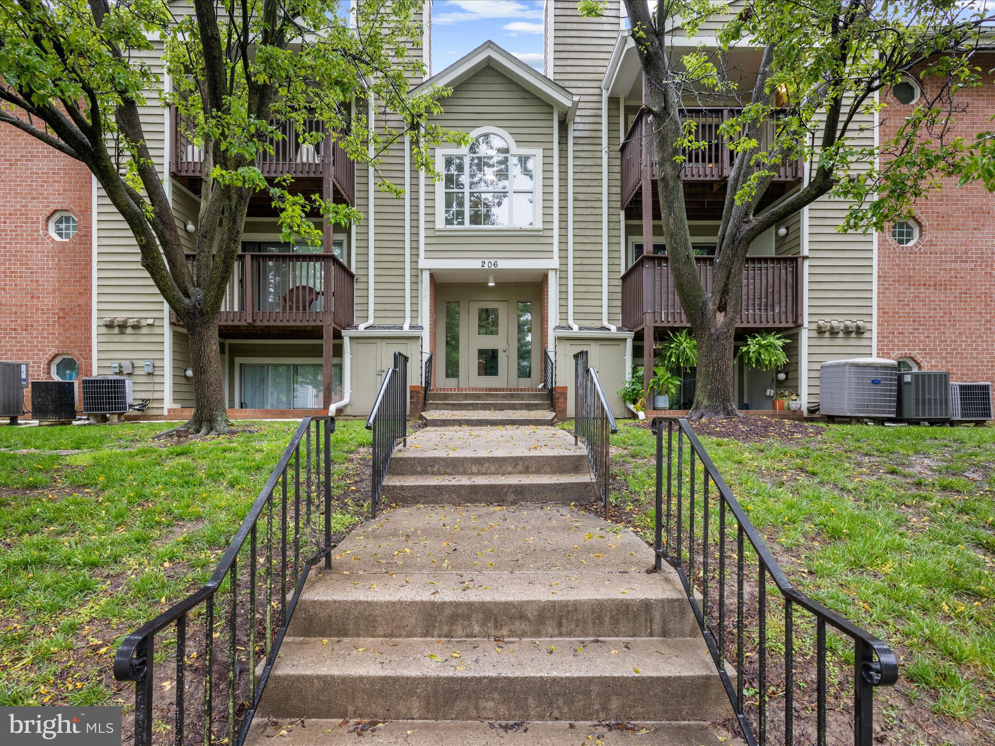 206 WATER FOUNTAIN COURT 201