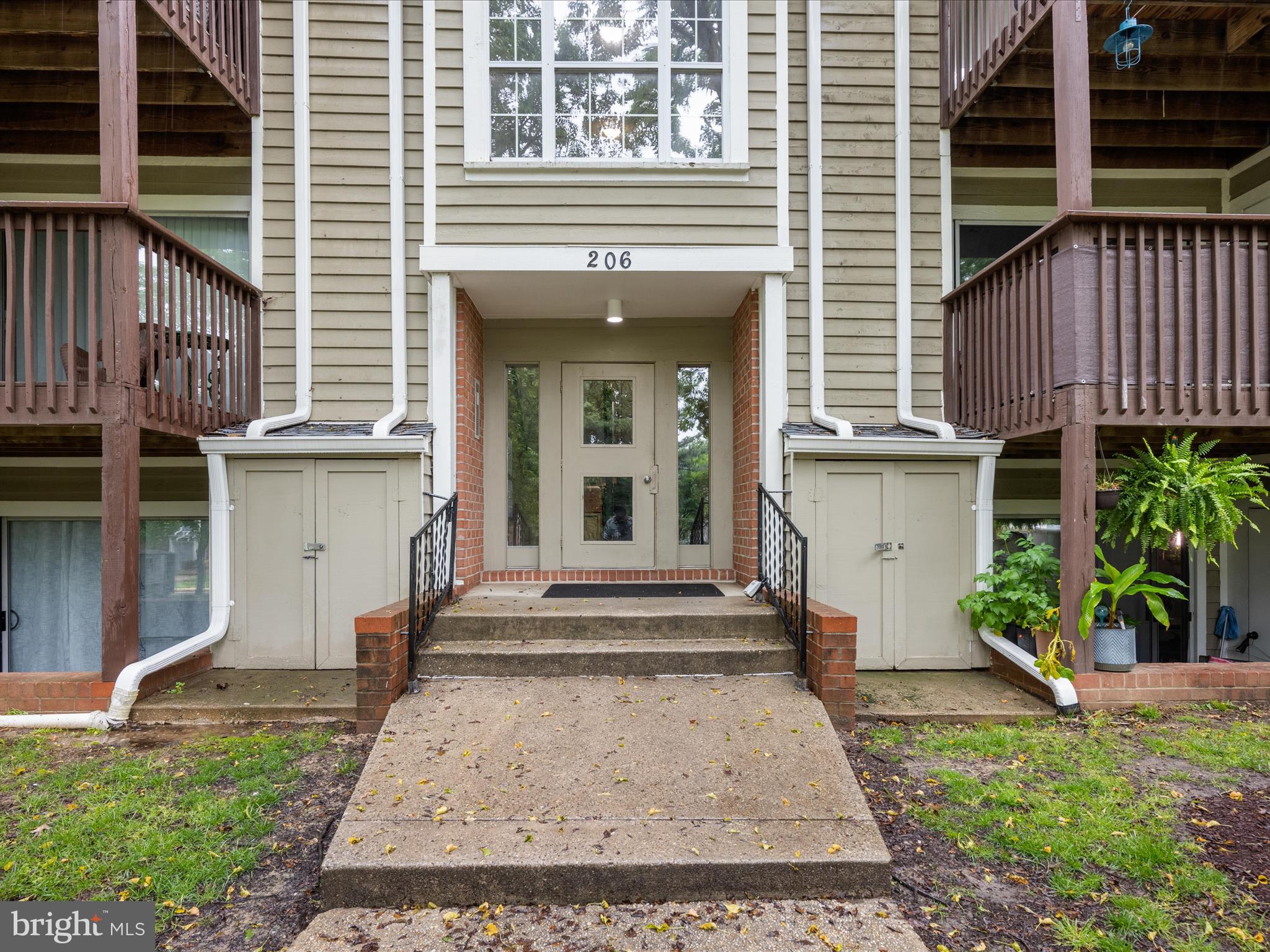 206 WATER FOUNTAIN COURT 201