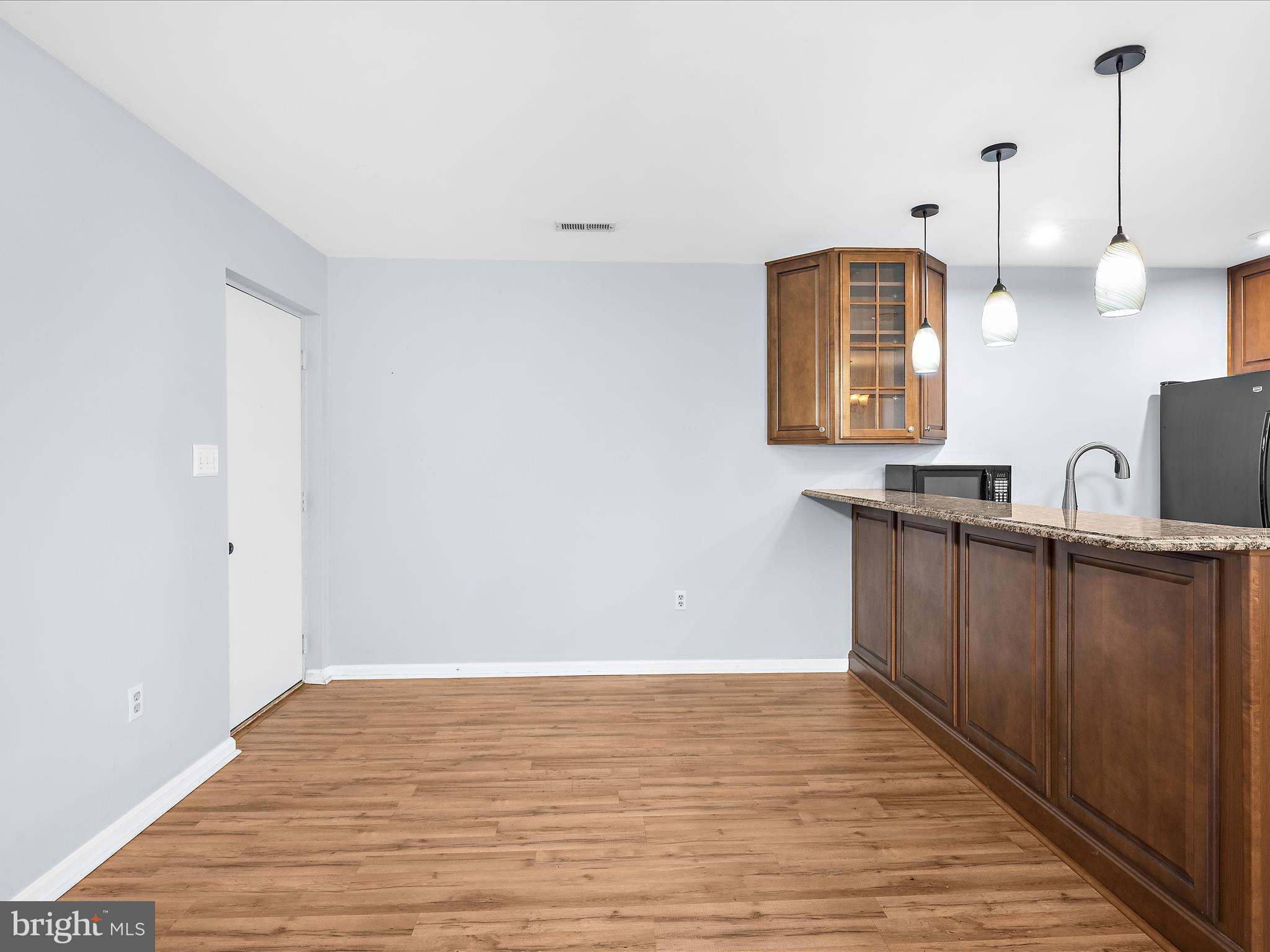 206 WATER FOUNTAIN COURT 201