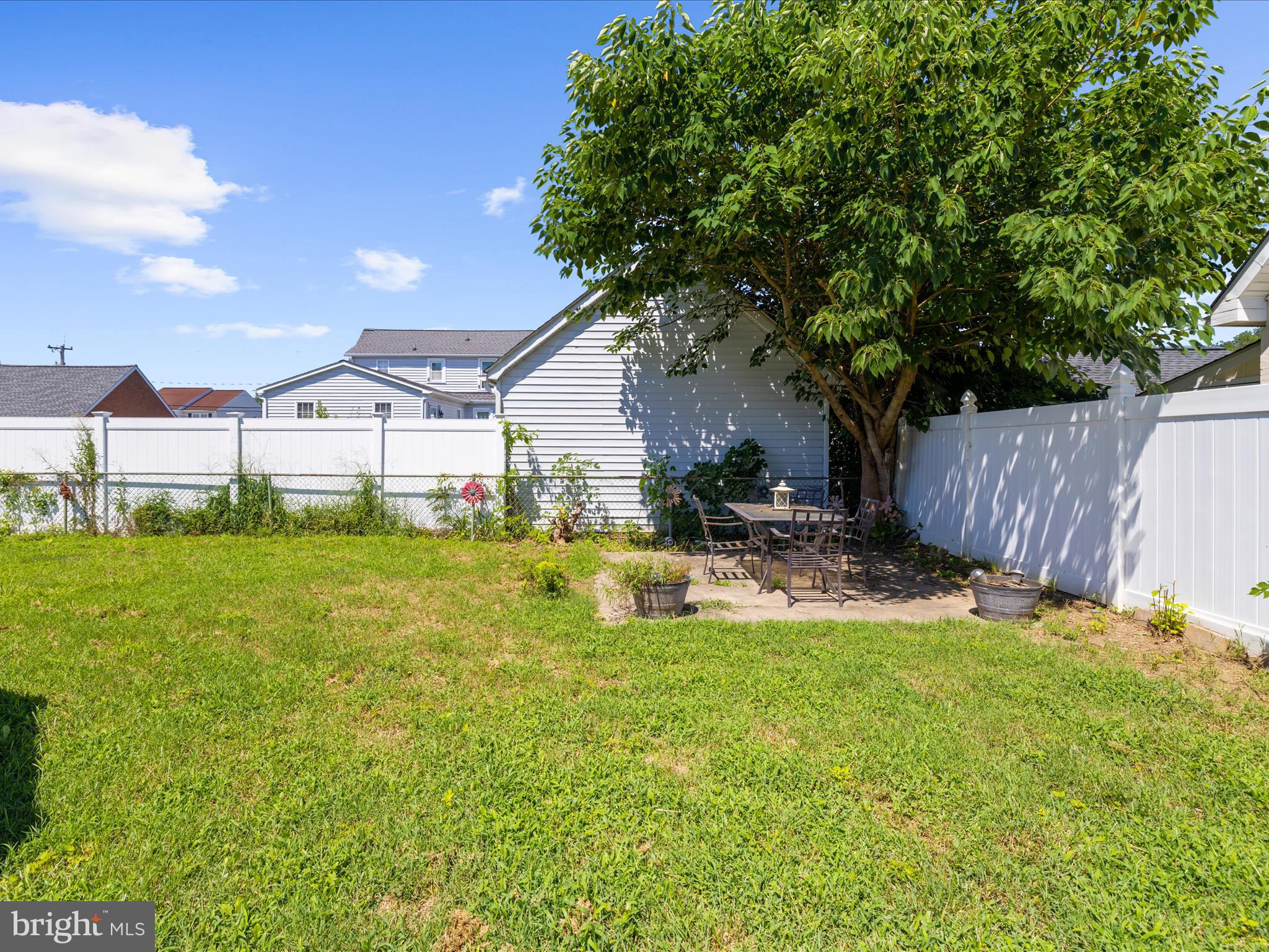 166 MEADOW ROAD