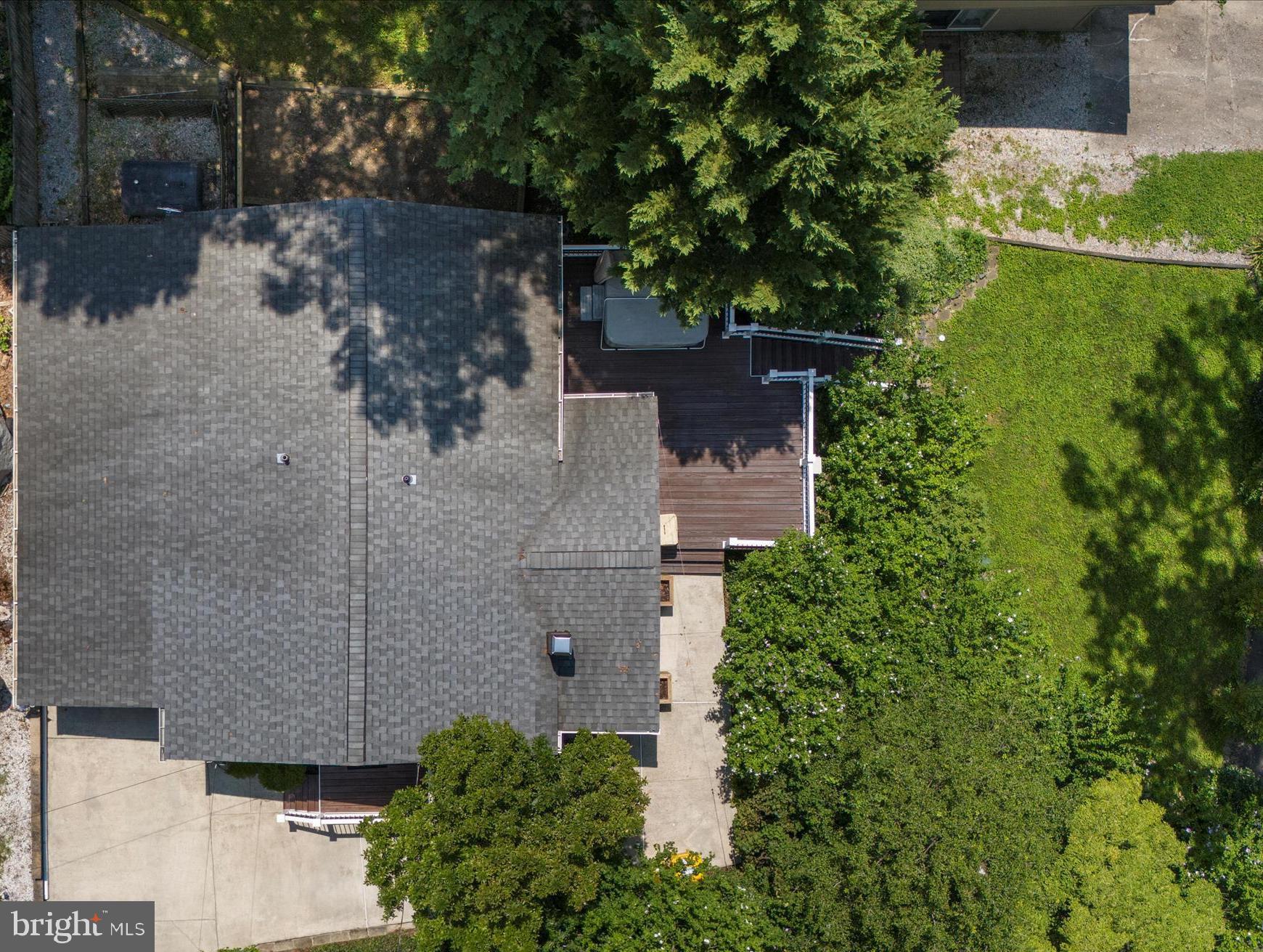 396 LAUREL TRAIL