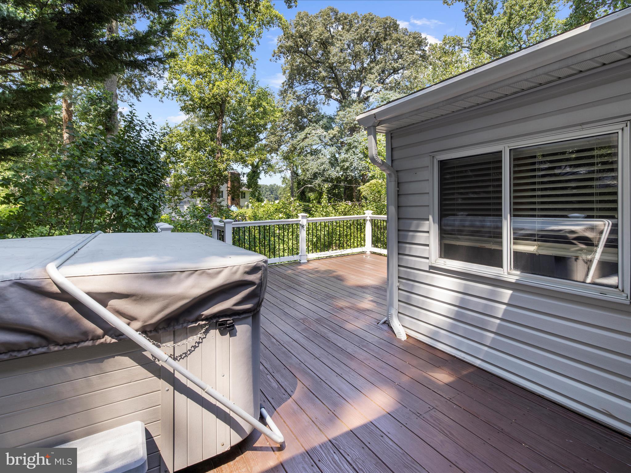 396 LAUREL TRAIL