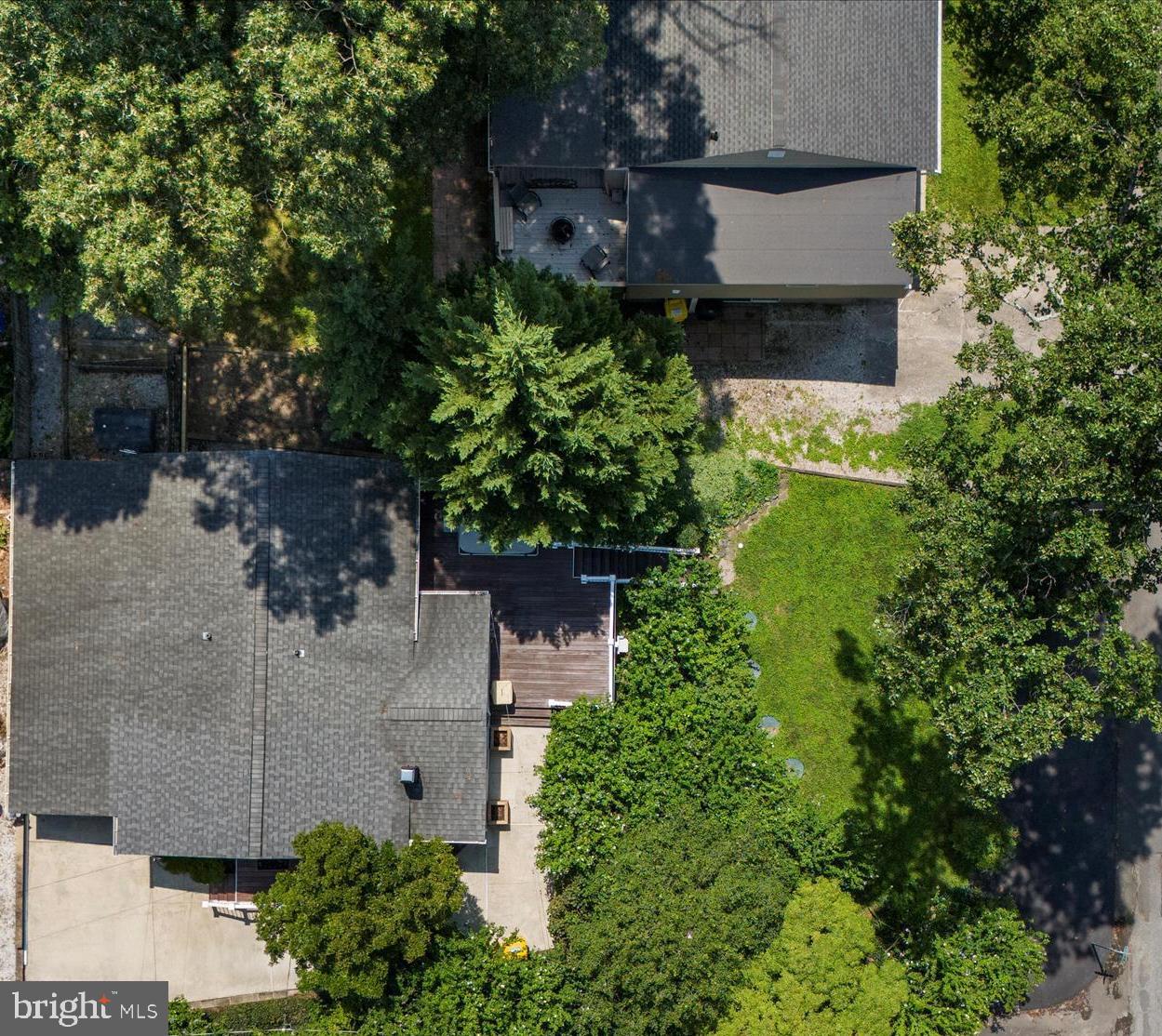 396 LAUREL TRAIL