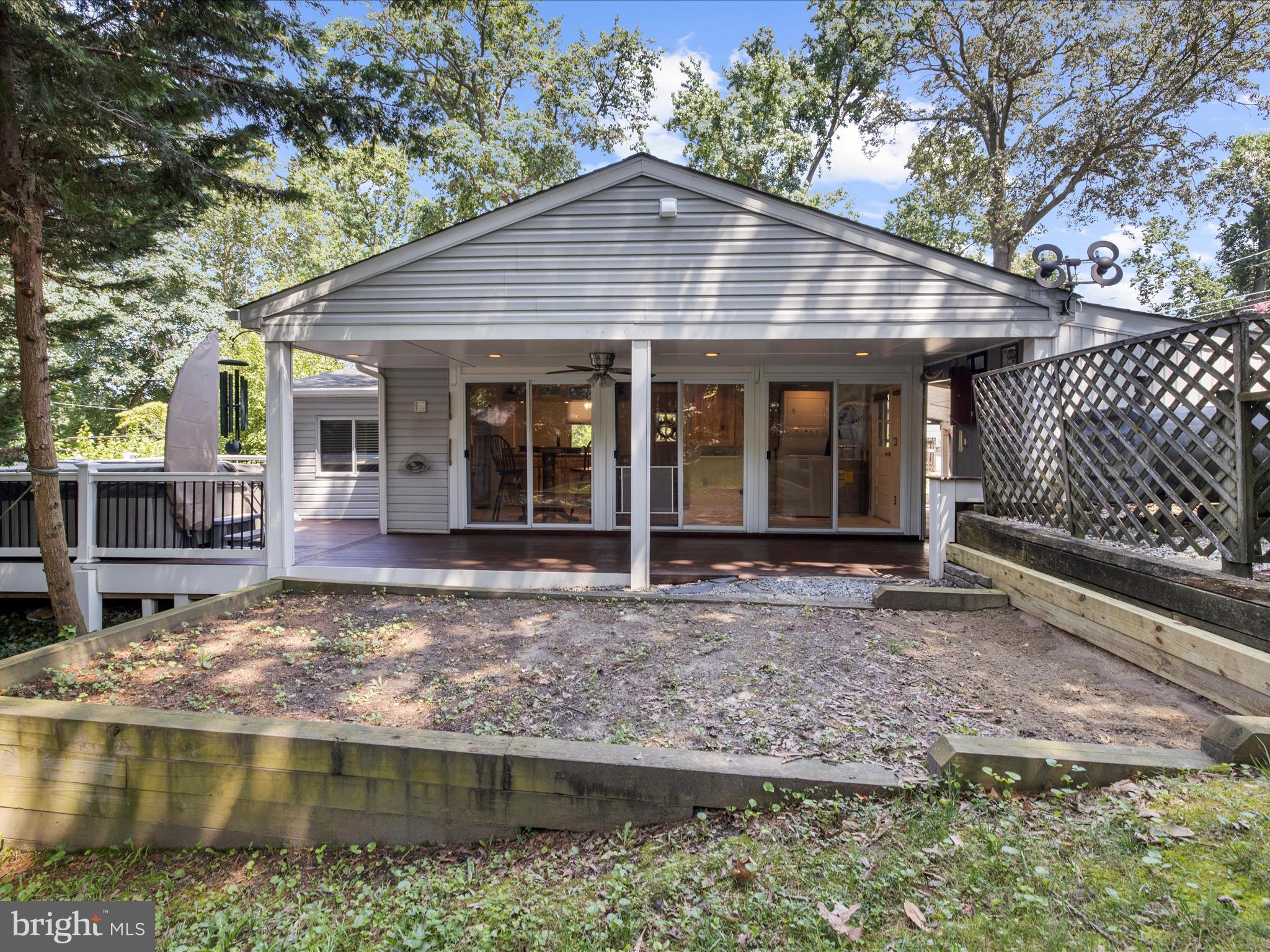 396 LAUREL TRAIL