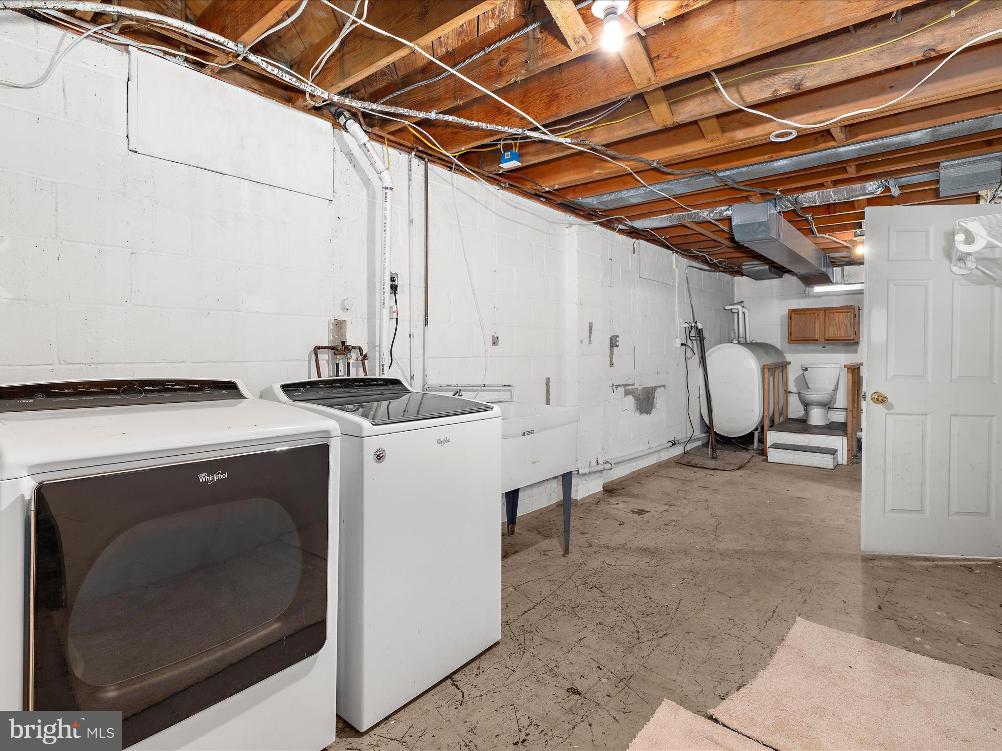 211 ARUNDEL ROAD