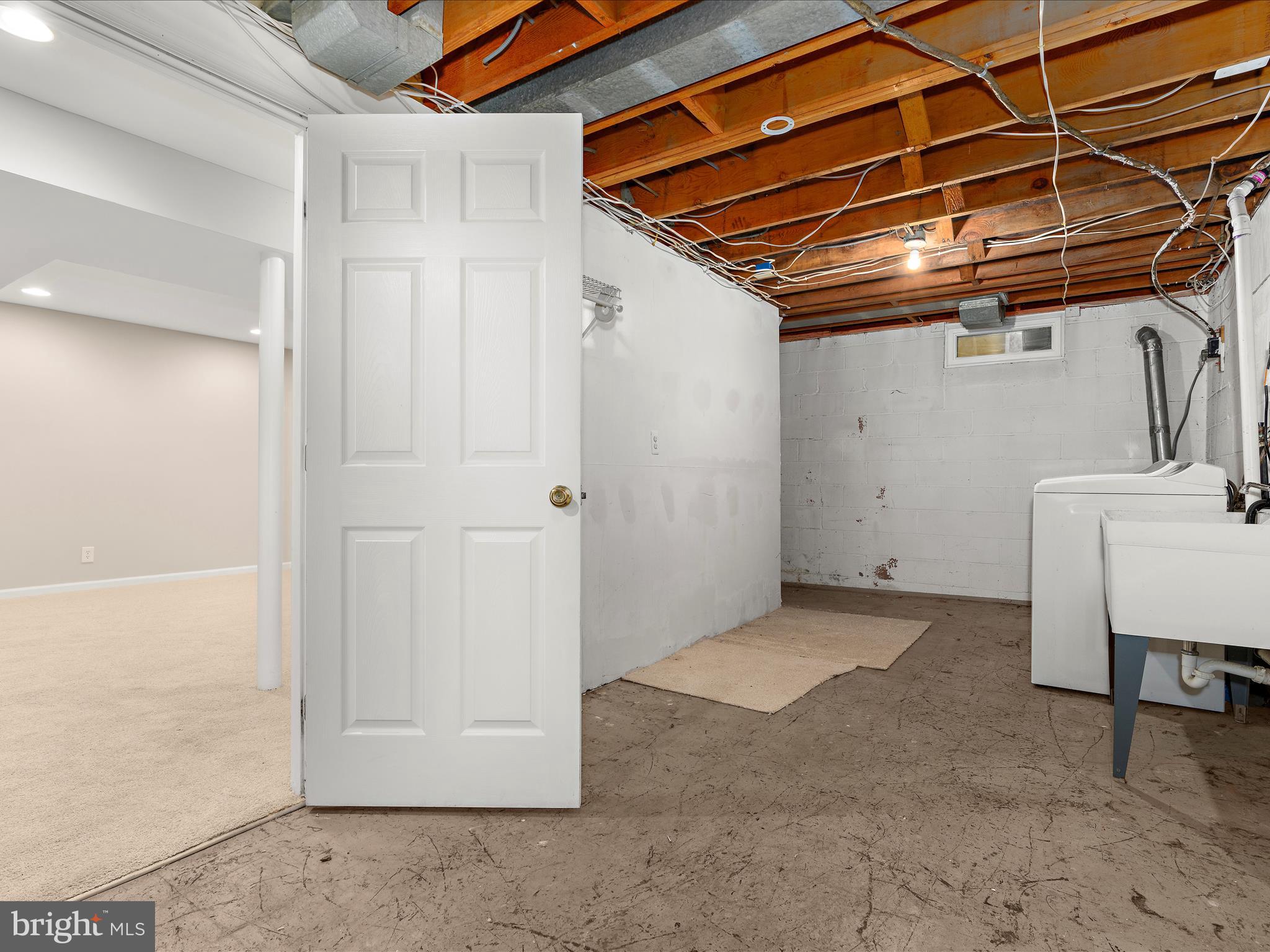 211 ARUNDEL ROAD