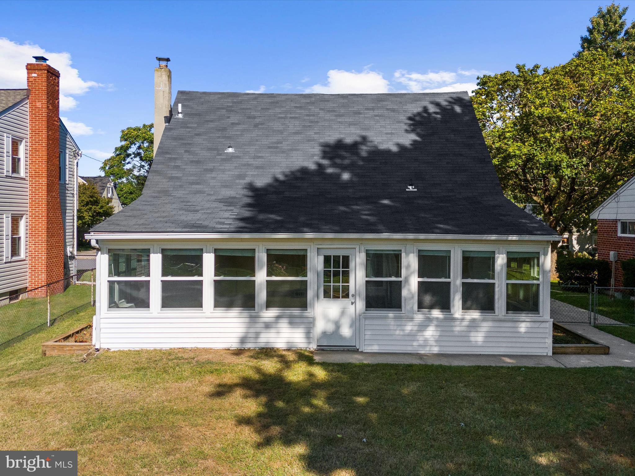 211 ARUNDEL ROAD
