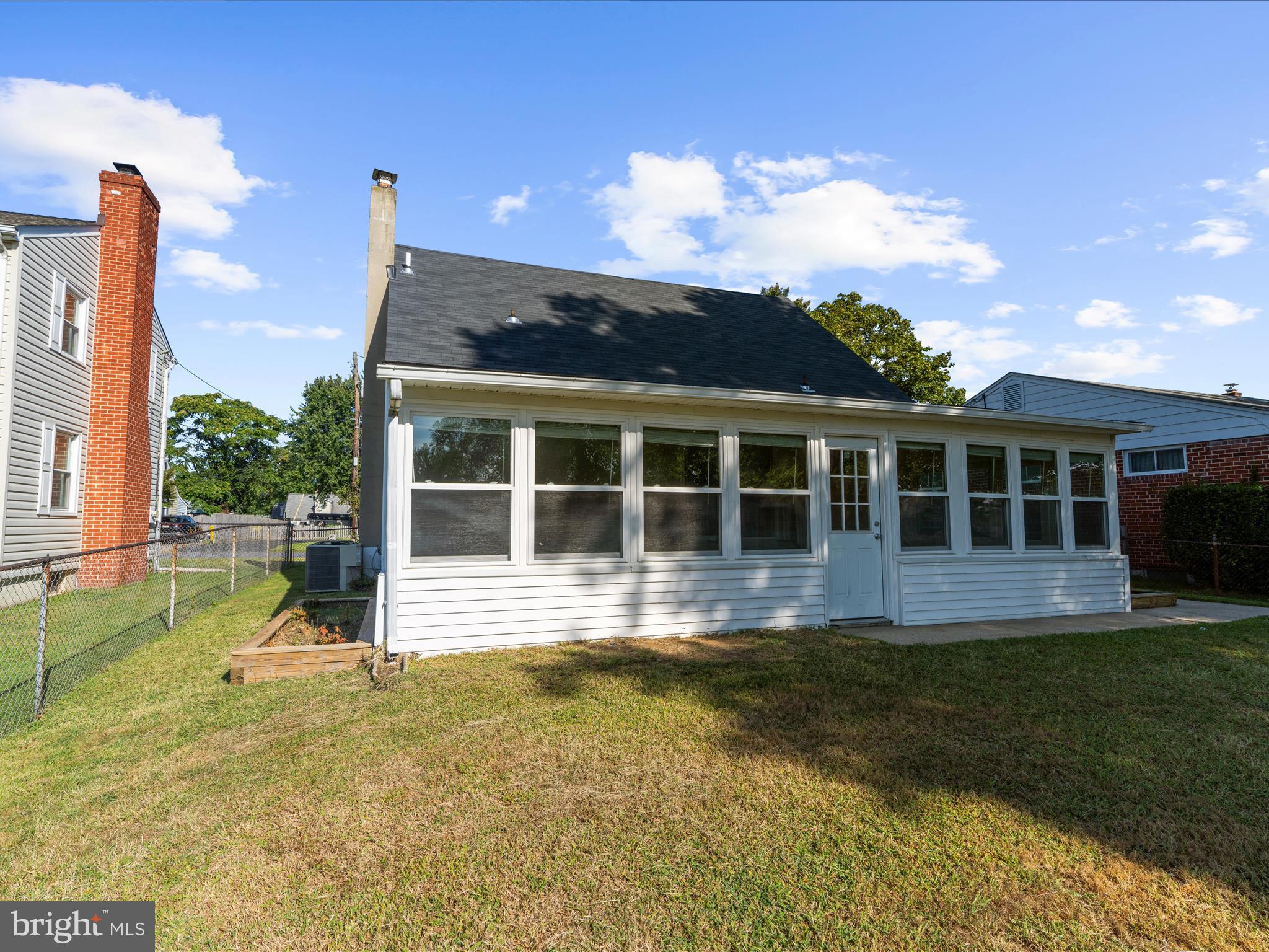 211 ARUNDEL ROAD