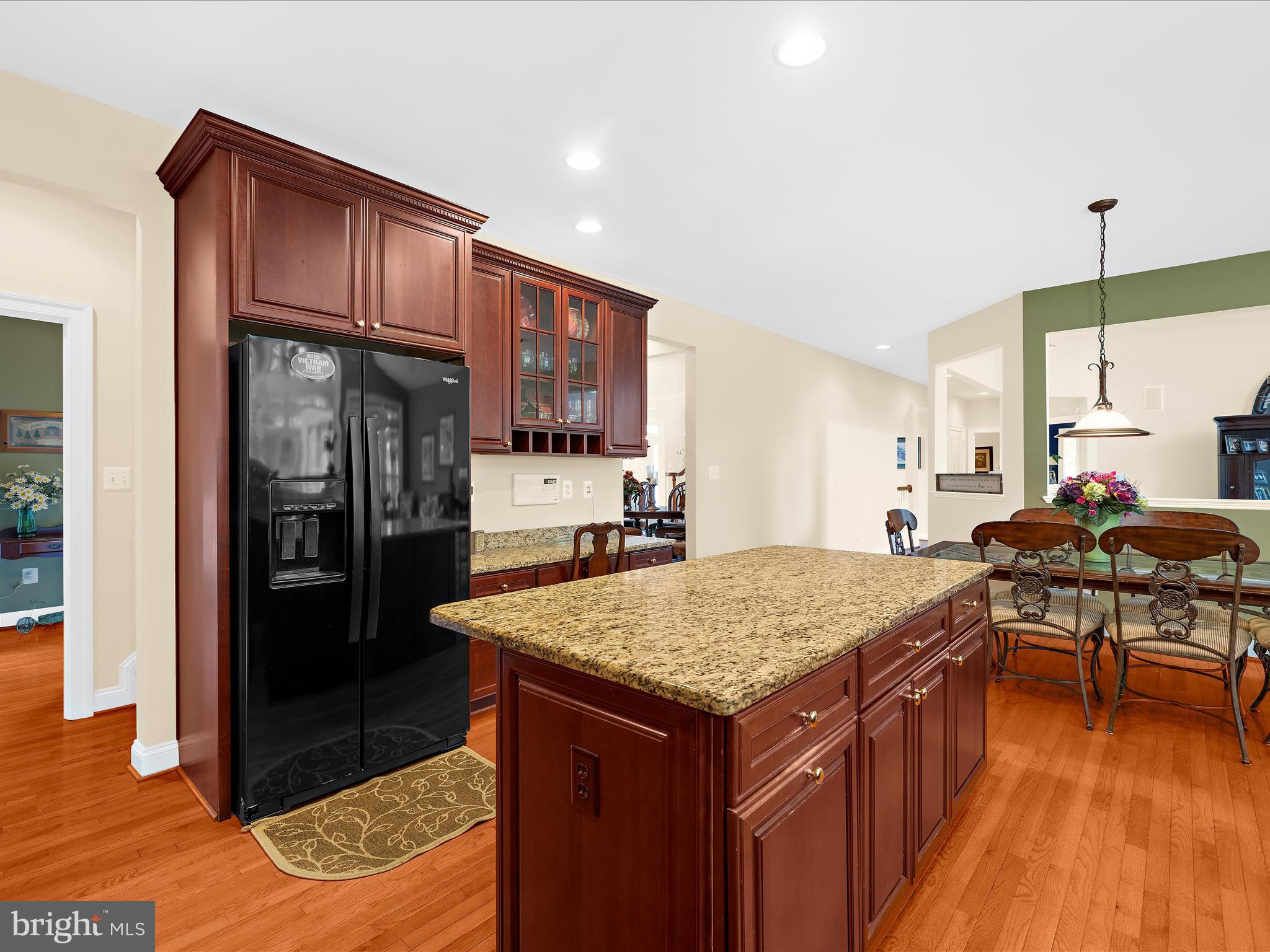 8915 WINGED FOOT DRIVE