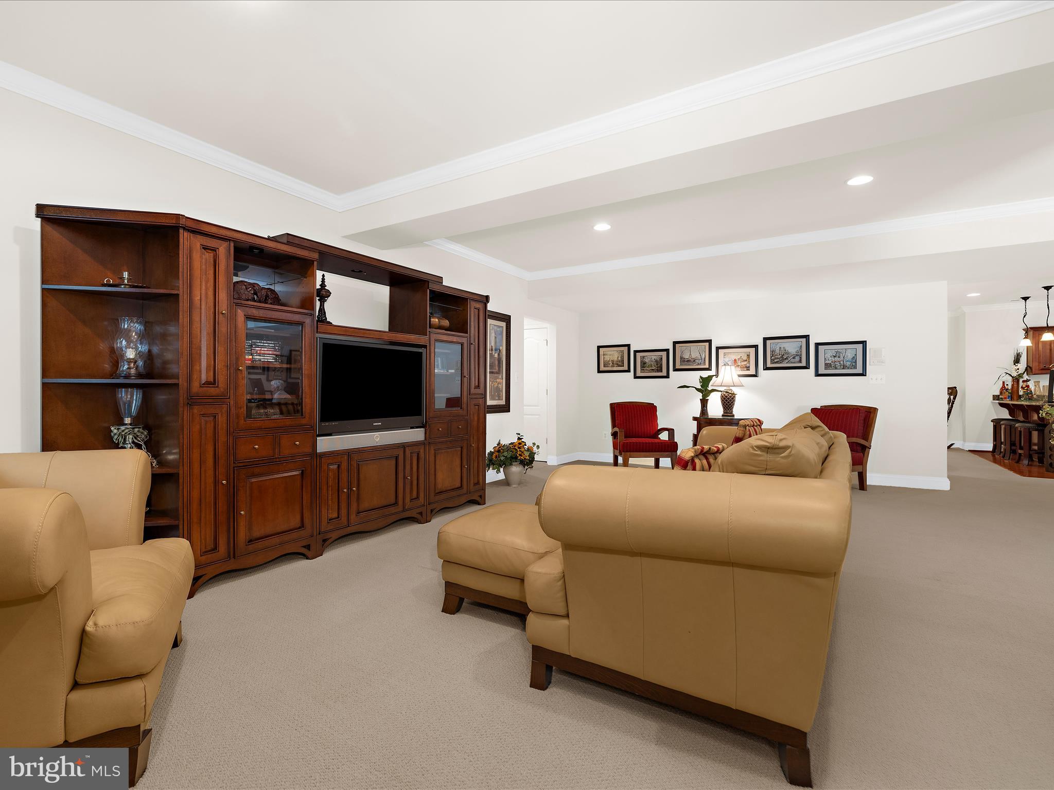 8915 WINGED FOOT DRIVE
