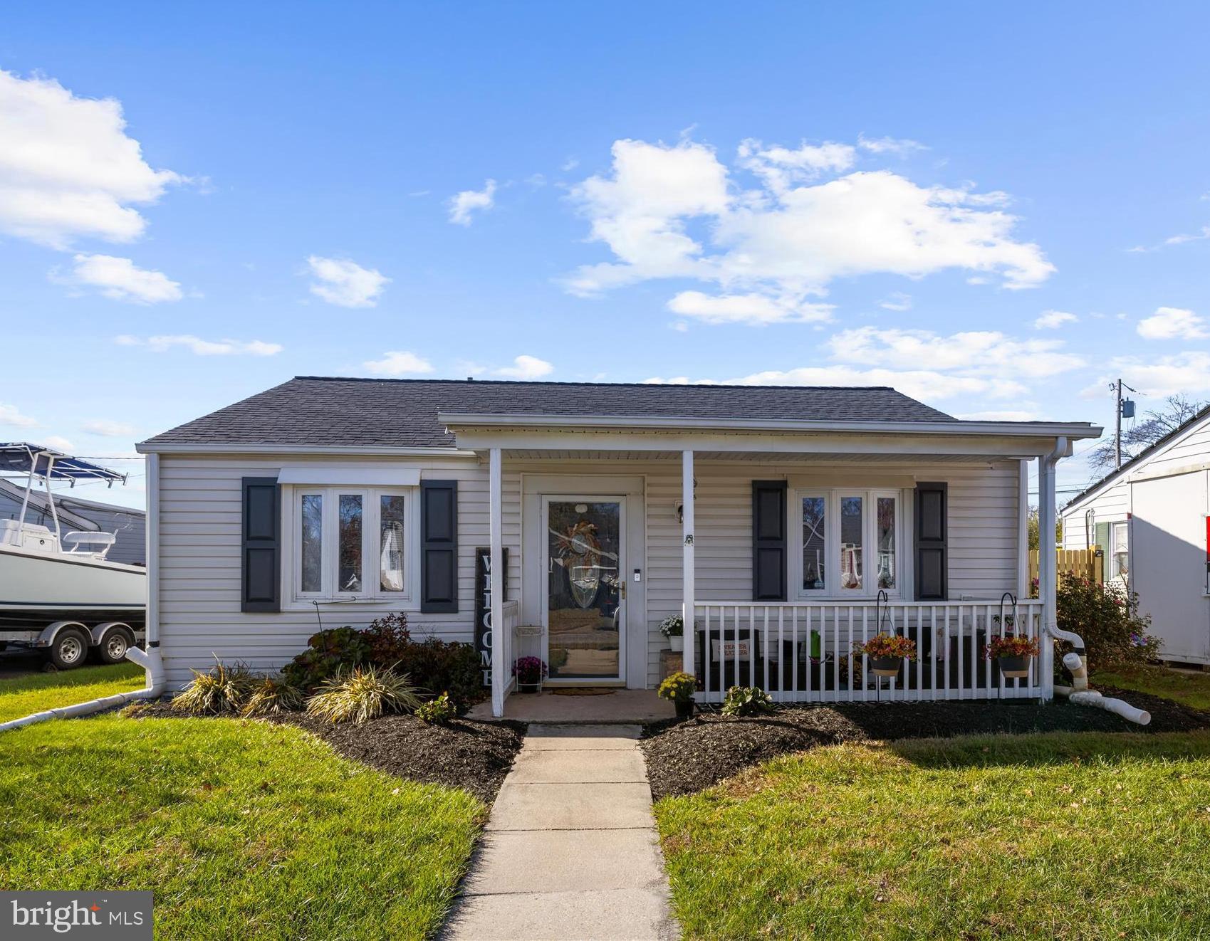 1017 THOMAS ROAD